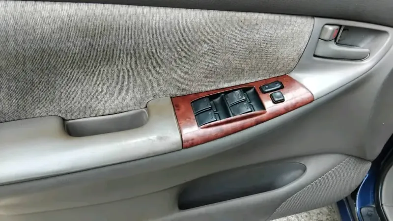 Thumbnail 8 of 2003 Toyota Corolla