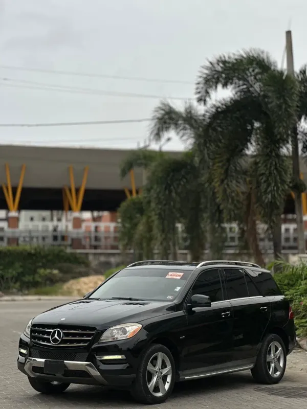 Main image of 2013 Mercedes-Benz ML-Class 4matic