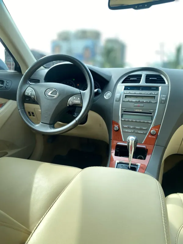 Thumbnail 5 of 2010 Lexus ES ES