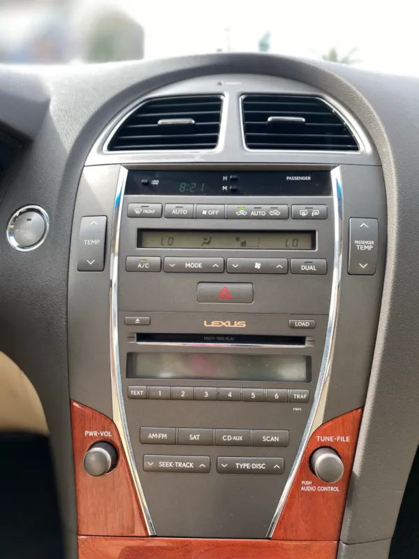 Thumbnail 10 of 2010 Lexus ES ES
