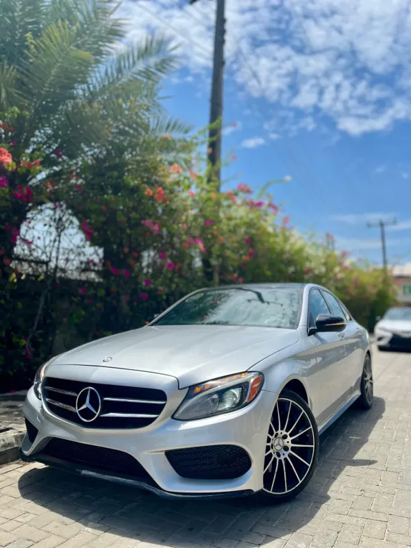 Thumbnail 12 of 2016 Mercedes-Benz C-Class 4matic