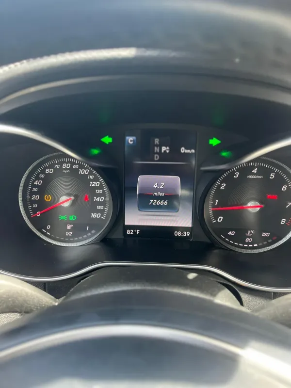 Thumbnail 7 of 2016 Mercedes-Benz C-Class 4matic