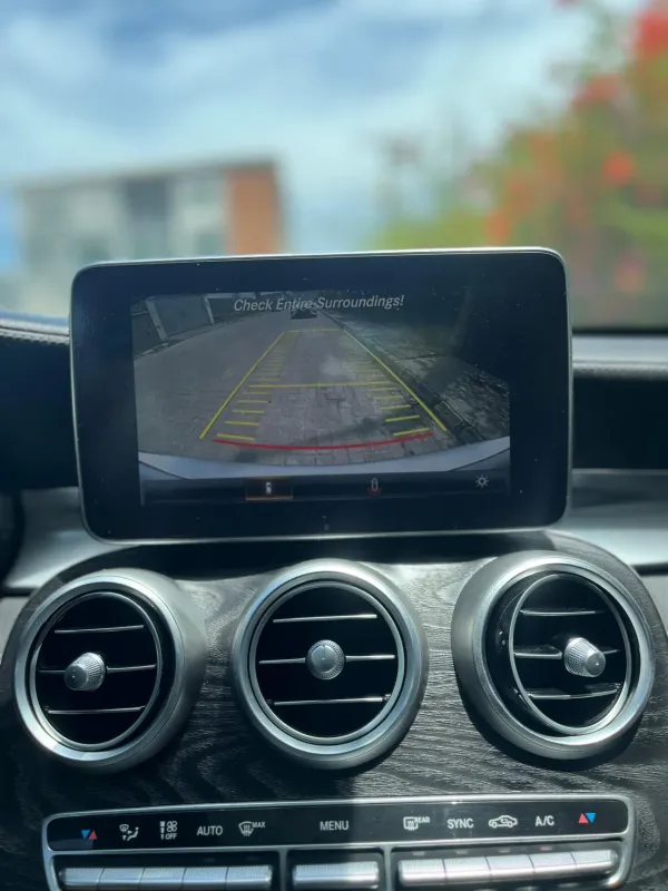 Thumbnail 5 of 2016 Mercedes-Benz C-Class 4matic