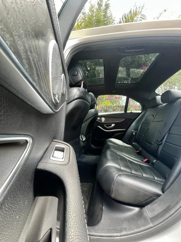 Thumbnail 6 of 2016 Mercedes-Benz C-Class 4matic