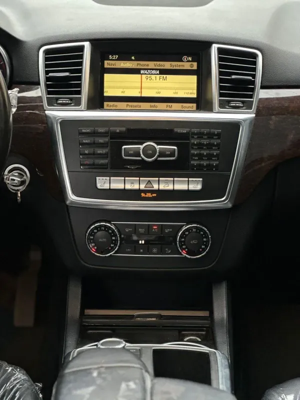 Thumbnail 6 of 2013 Mercedes-Benz ML-Class 4matic