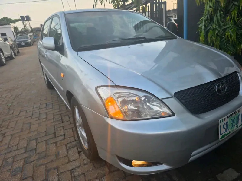 Thumbnail 4 of 2004 Toyota Corolla