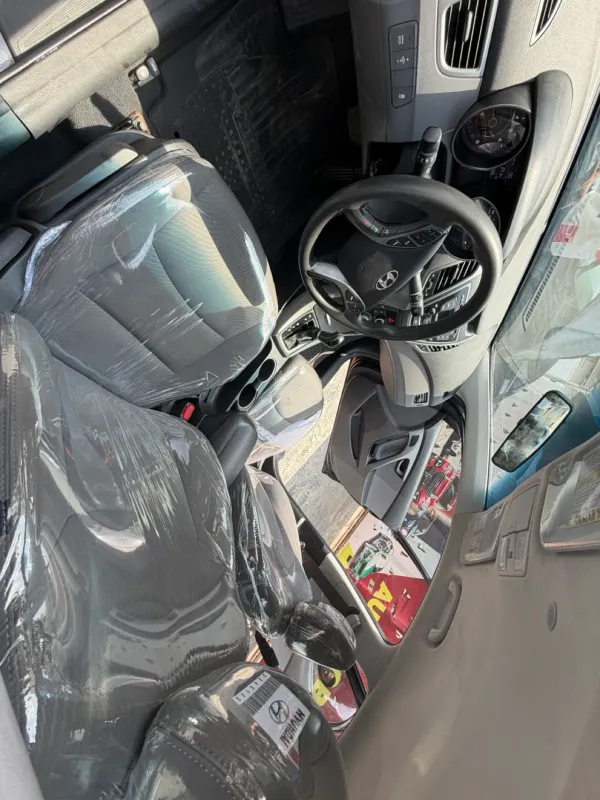 Thumbnail 8 of 2014 HYUNDAI Elantra