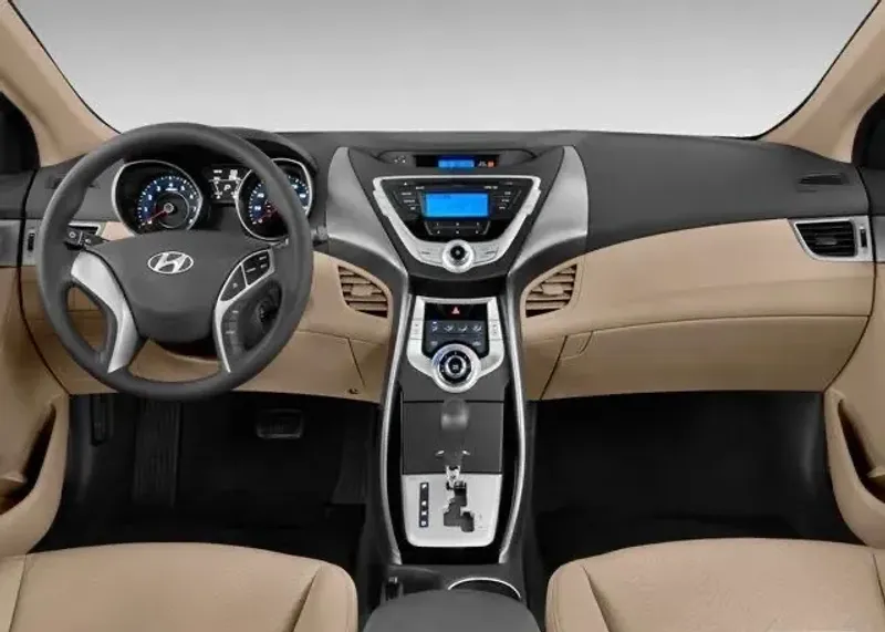 Thumbnail 3 of 2012 Hyundai Elantra