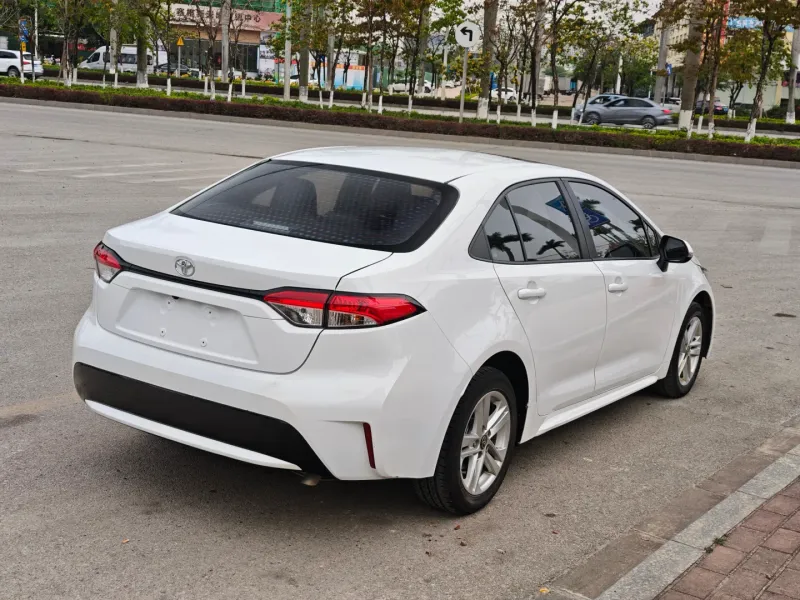 Thumbnail 5 of 2022 Toyota Corolla