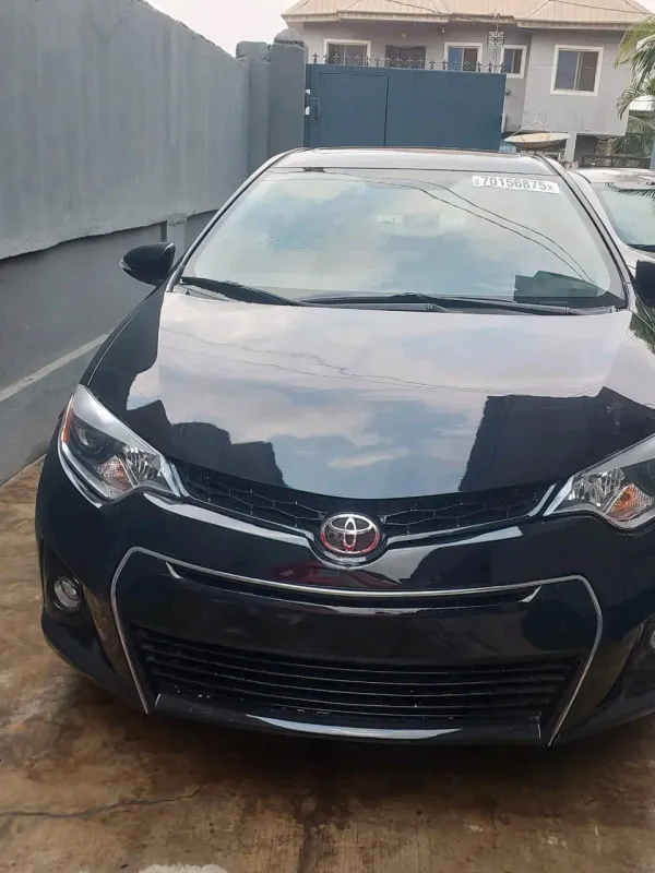 Thumbnail 5 of 2016 Toyota Corolla SE