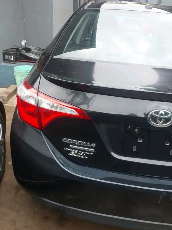 Thumbnail 2 of 2016 Toyota Corolla SE