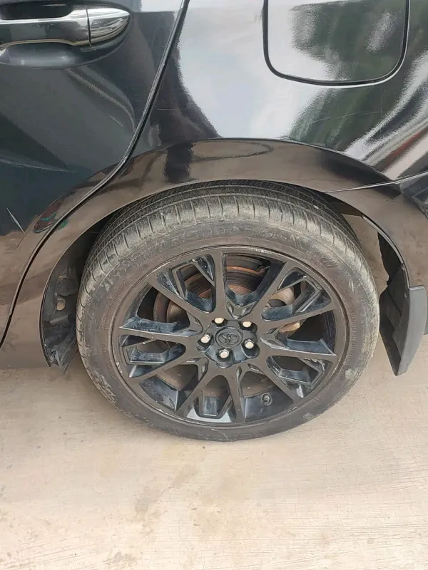 Thumbnail 3 of 2016 Toyota Corolla SE