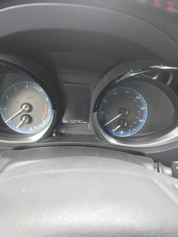 Thumbnail 6 of 2016 Toyota Corolla SE