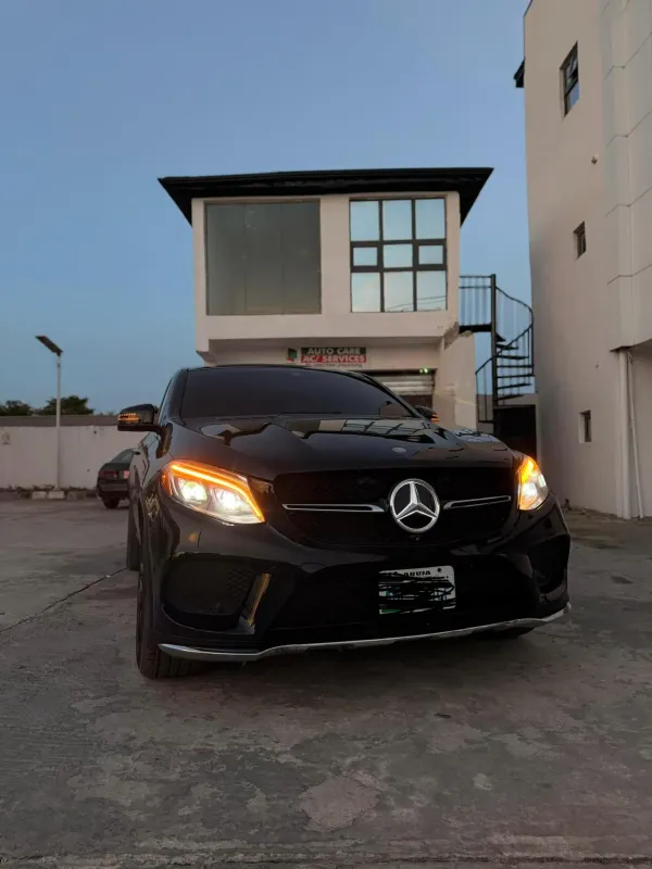 Thumbnail 2 of 2016 Mercedes-Benz GLE-Class