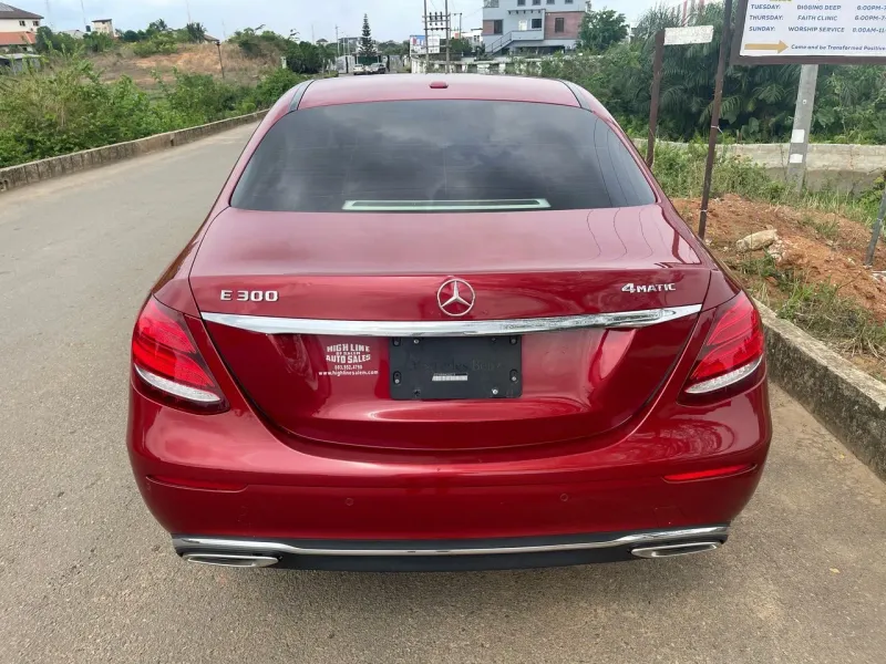 Thumbnail 3 of 2017 Mercedes-Benz E-Class
