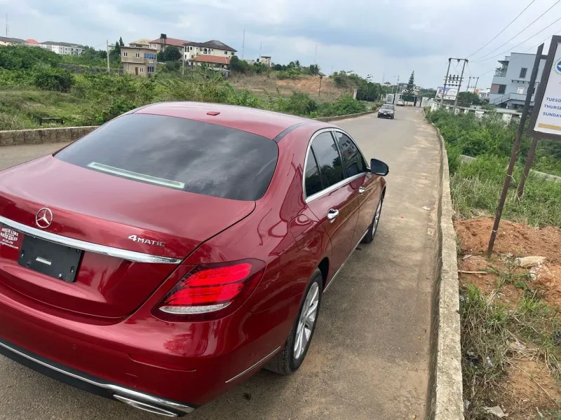 Thumbnail 5 of 2017 Mercedes-Benz E-Class