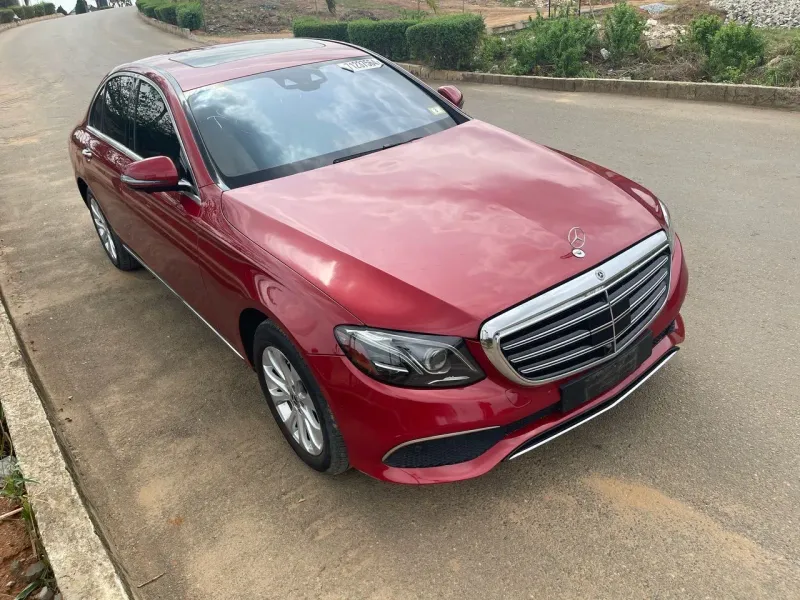 Thumbnail 4 of 2017 Mercedes-Benz E-Class