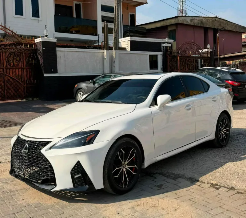 Main image of 2010 Lexus IS