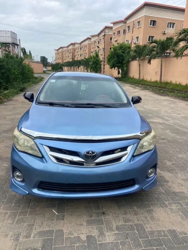 Thumbnail 2 of 2010 Toyota Corolla SE