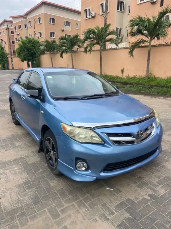Main image of 2010 Toyota Corolla SE