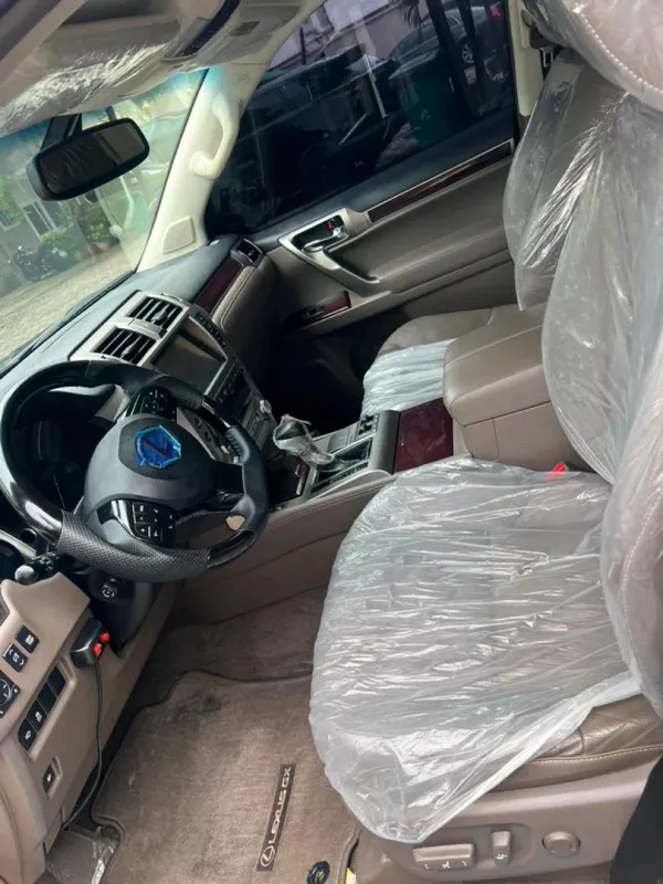 Thumbnail 3 of 2018 LEXUS GX