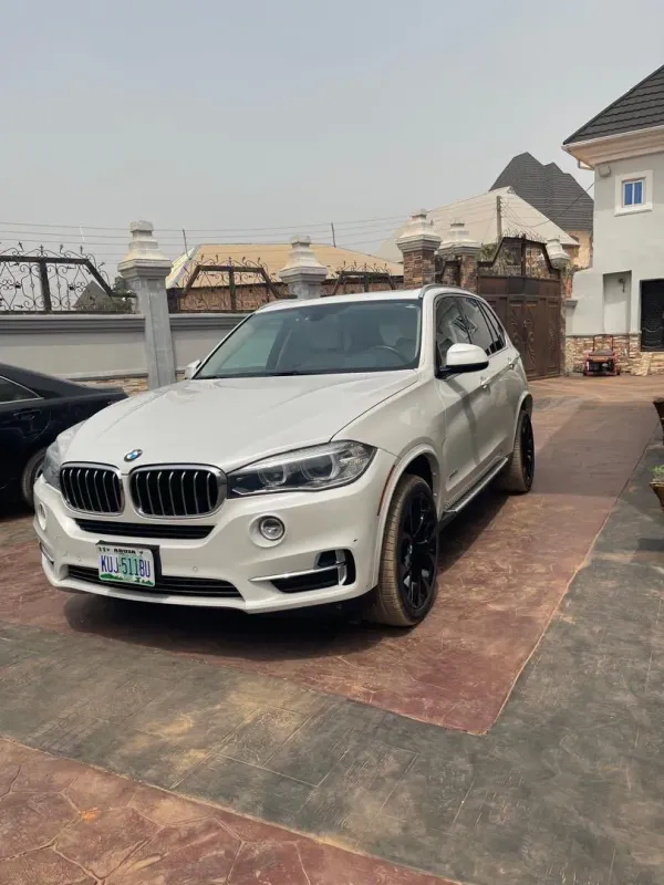 Thumbnail 2 of 2015 BMW X5
