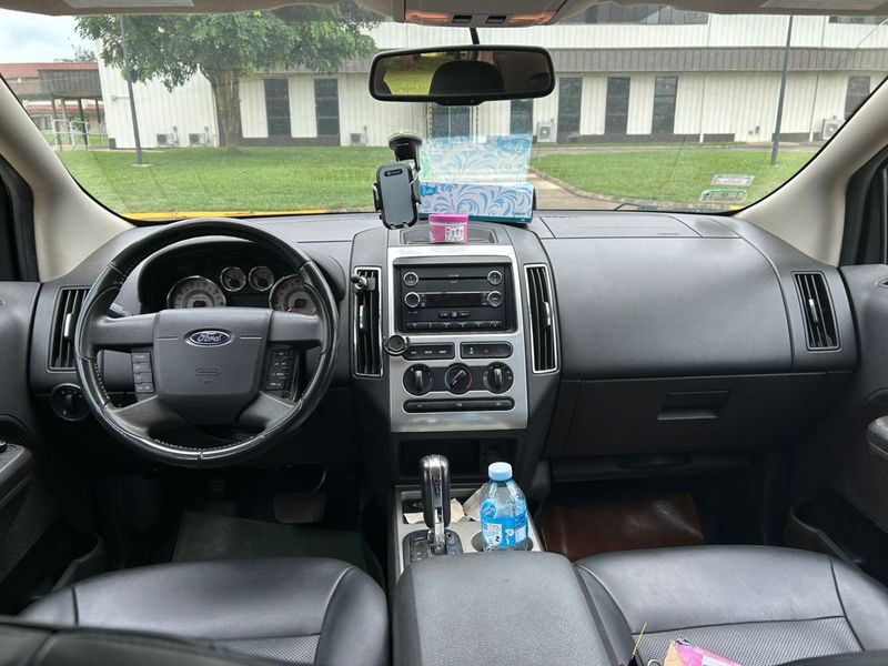 Thumbnail 8 of 2010 Ford Edge