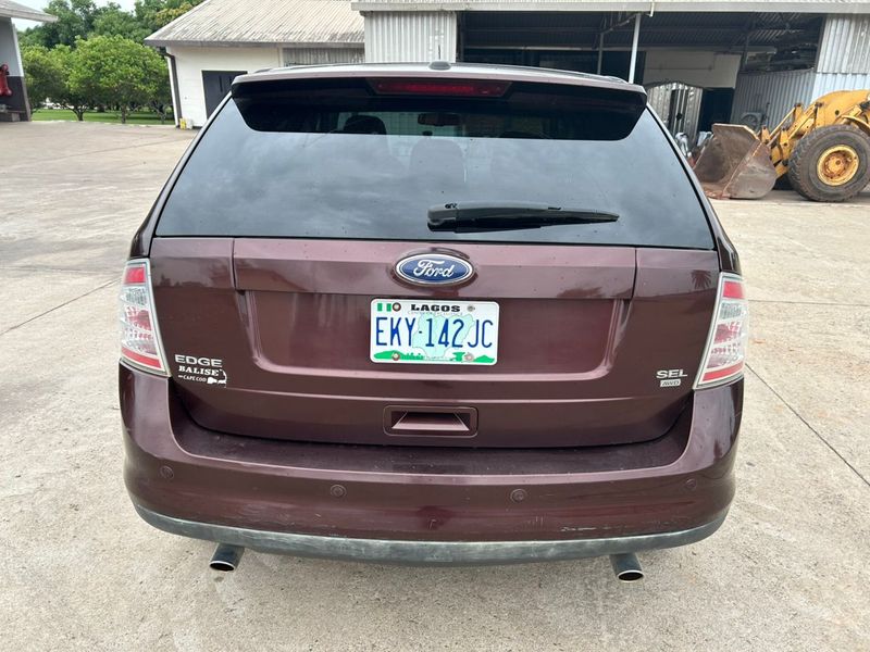 Thumbnail 10 of 2010 Ford Edge