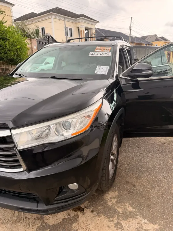 Thumbnail 7 of 2014 Toyota Highlander XLE