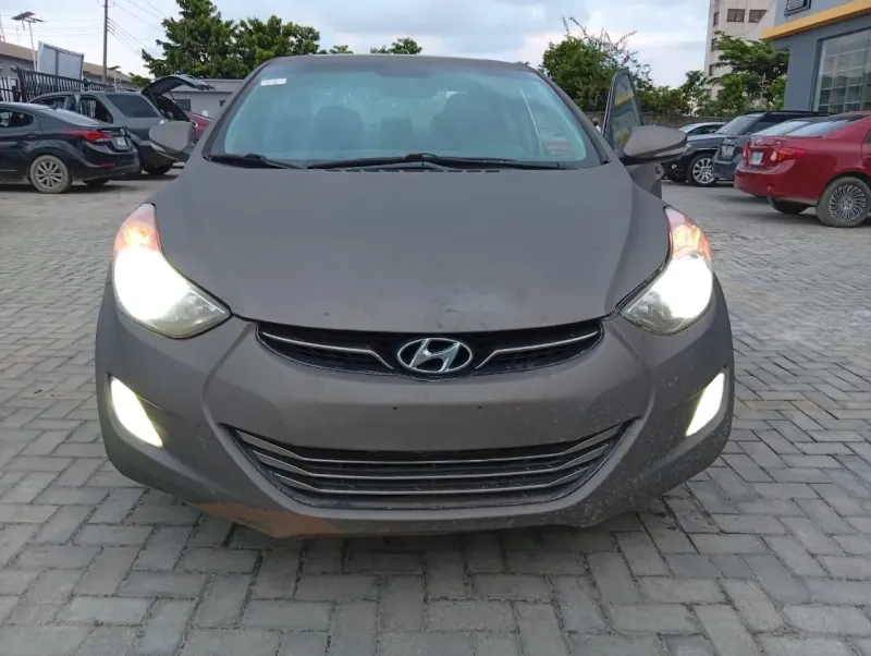 Main image of 2013 Hyundai Elantra