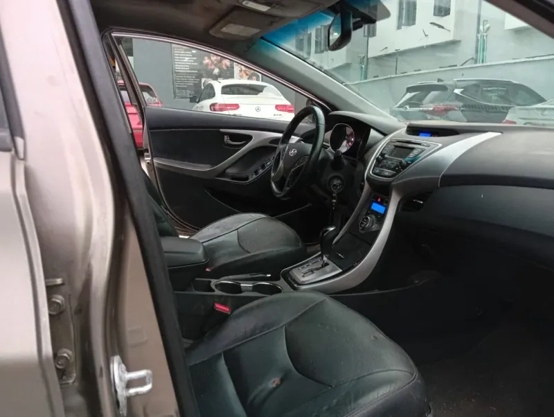 Thumbnail 4 of 2013 Hyundai Elantra