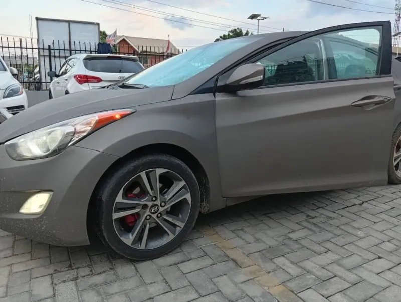 Thumbnail 3 of 2013 Hyundai Elantra