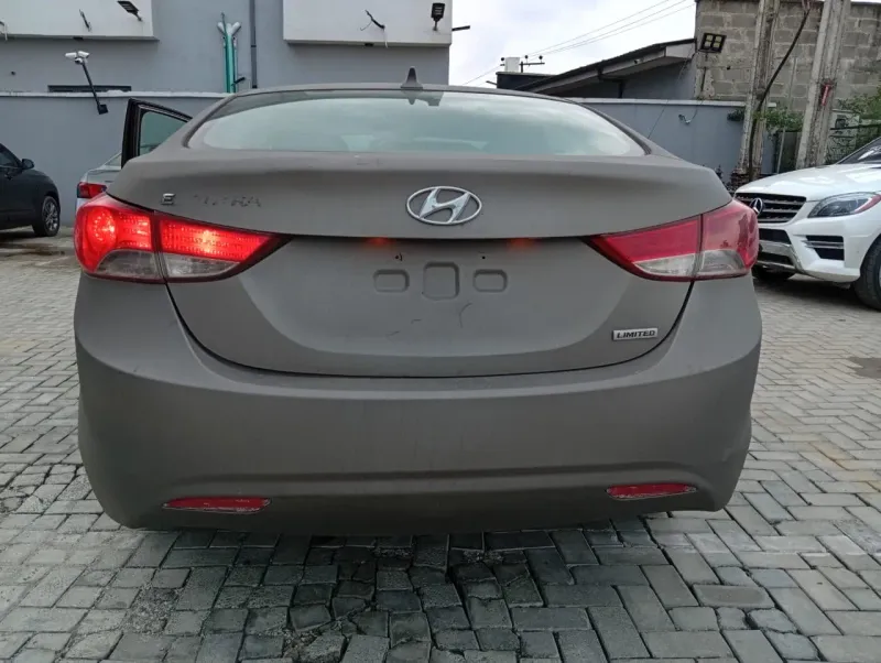 Thumbnail 2 of 2013 Hyundai Elantra