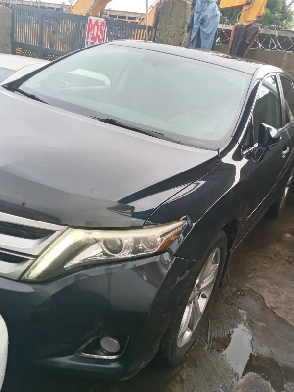Main image of 2015 Toyota Venza XLE