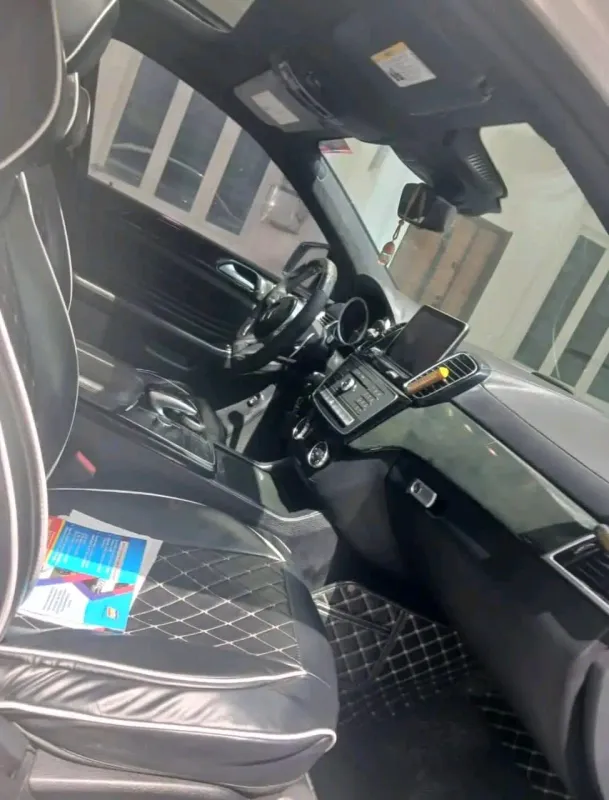 Thumbnail 7 of 2016 MERCEDES-BENZ GLE-Class AMG