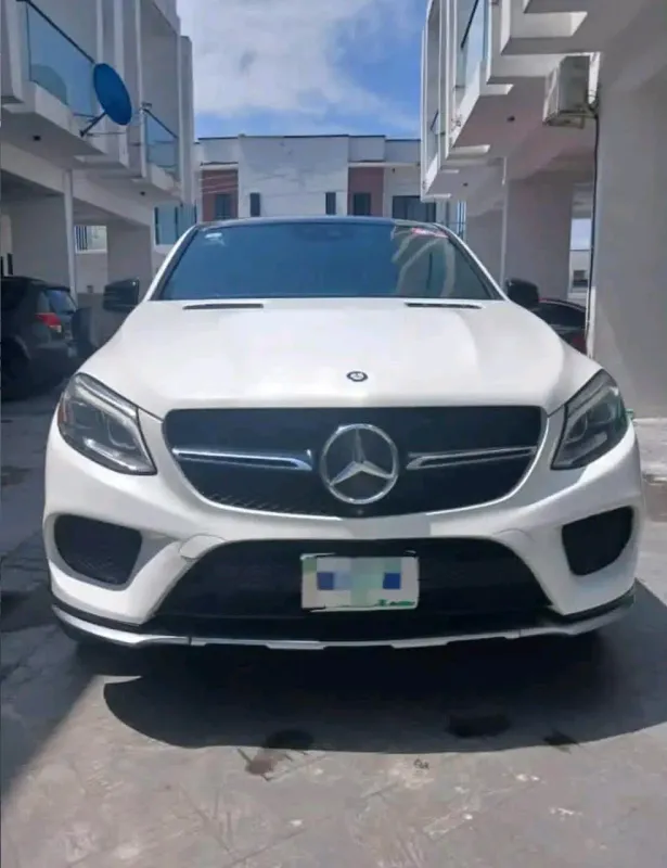 Thumbnail 2 of 2016 MERCEDES-BENZ GLE-Class AMG