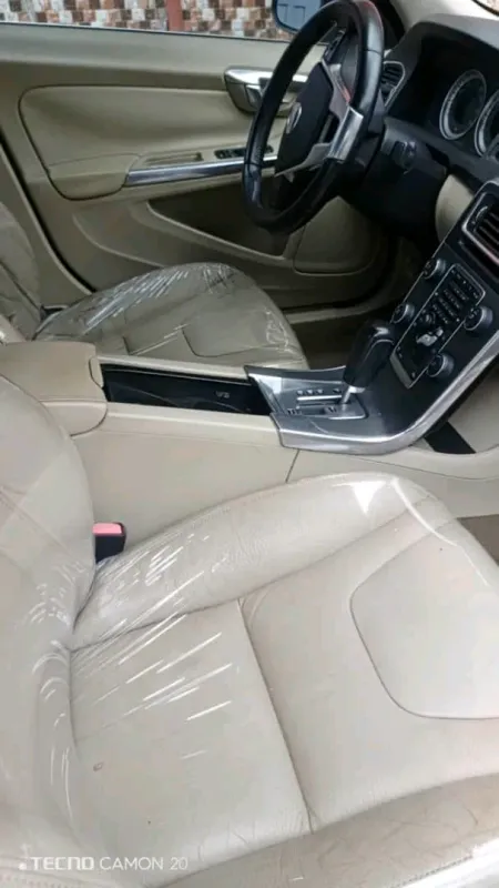 Thumbnail 8 of 2012 Volvo S60