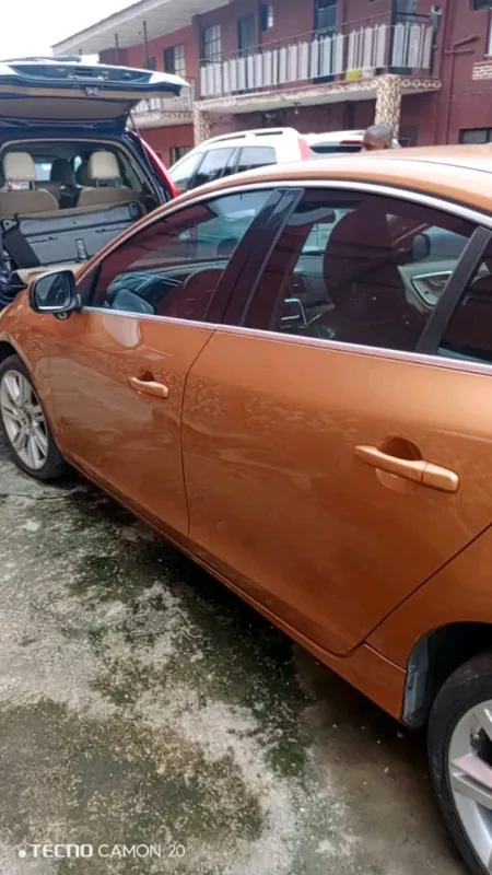 Thumbnail 2 of 2012 Volvo S60
