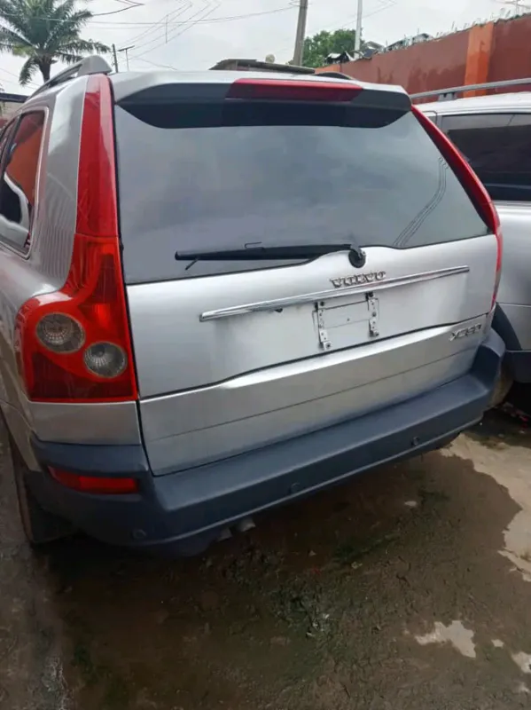 Thumbnail 5 of 2005 Volvo XC90