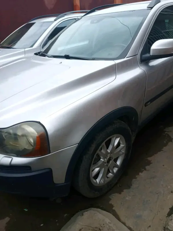 Thumbnail 7 of 2005 Volvo XC90