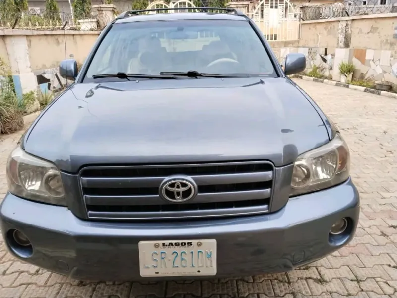 Thumbnail 5 of 2004 TOYOTA Highlander