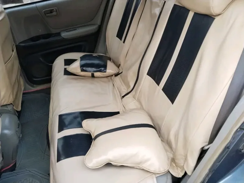 Thumbnail 3 of 2004 TOYOTA Highlander