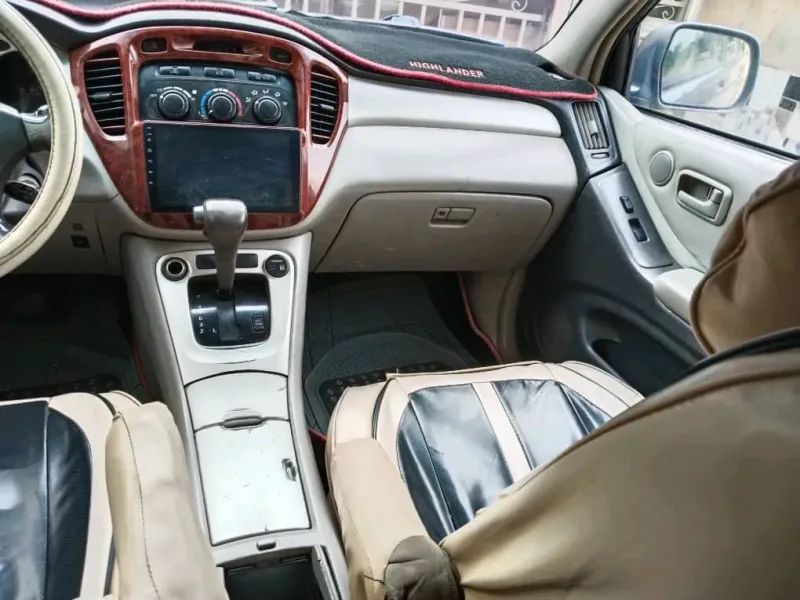 Thumbnail 2 of 2004 TOYOTA Highlander