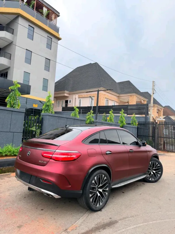 Thumbnail 7 of 2017 Mercedes-Benz GLE-Class