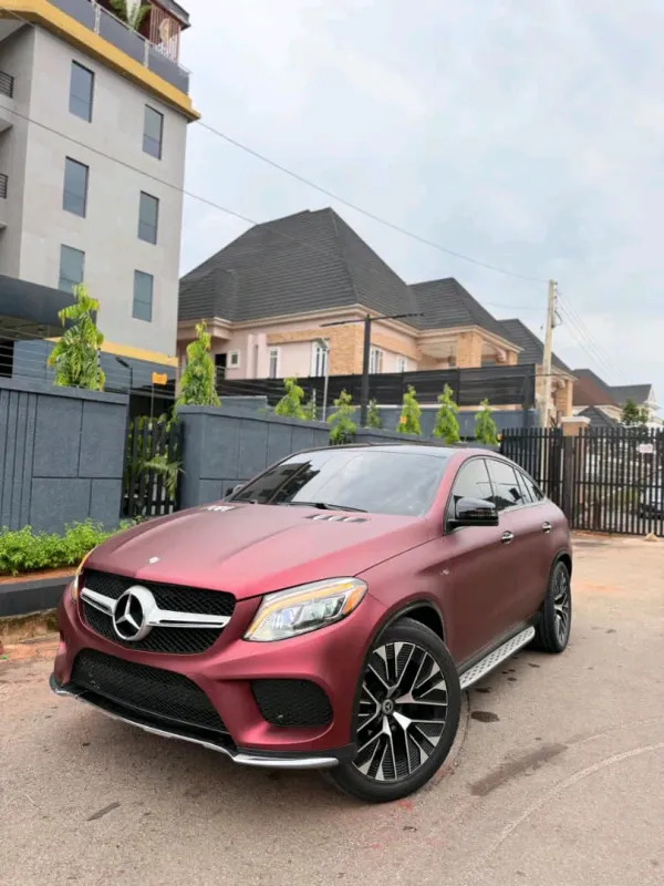 Thumbnail 4 of 2017 Mercedes-Benz GLE-Class