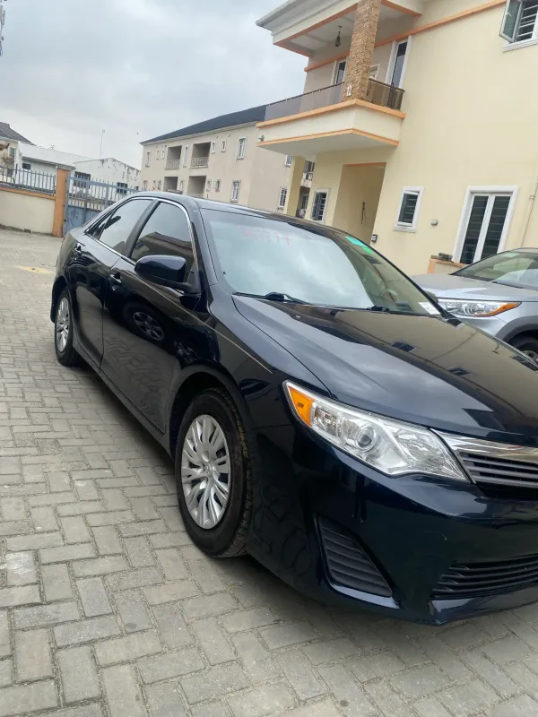 Thumbnail 3 of 2013 Toyota Camry