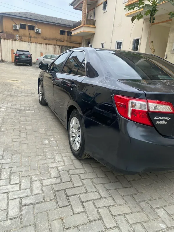 Thumbnail 5 of 2013 Toyota Camry