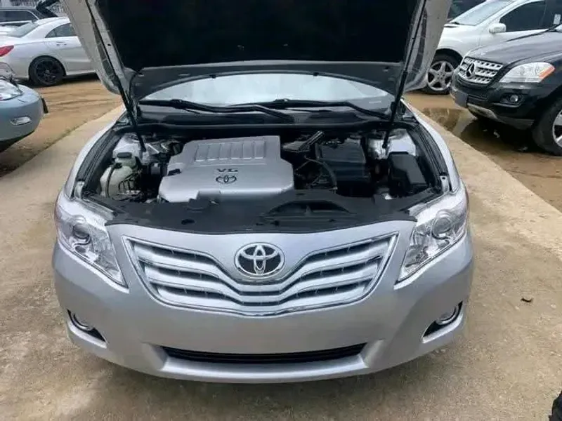 Thumbnail 5 of 2010 Toyota Camry