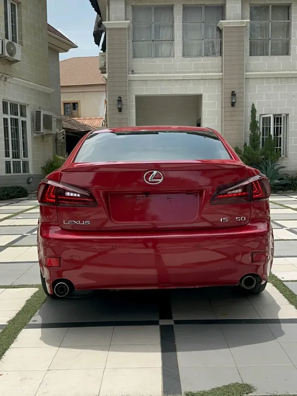 Main image of 2012 Lexus IS