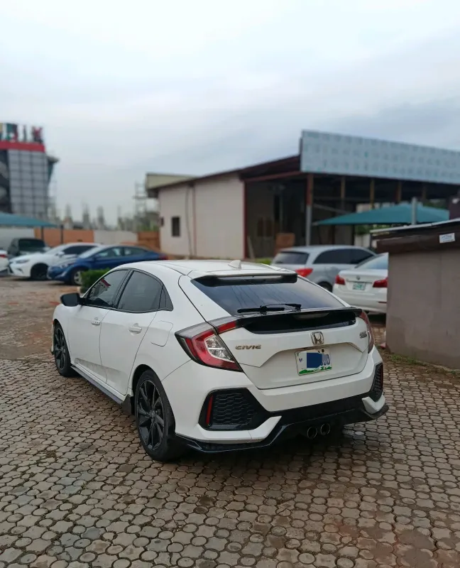 Thumbnail 5 of 2018 HONDA Civic Touring Coupe